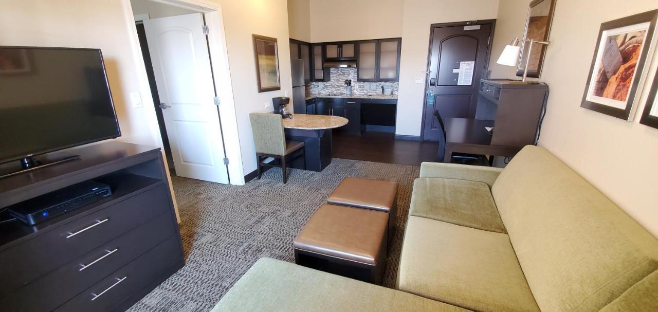 Staybridge Suites Eau Claire - Altoona By Ihg Zewnętrze zdjęcie