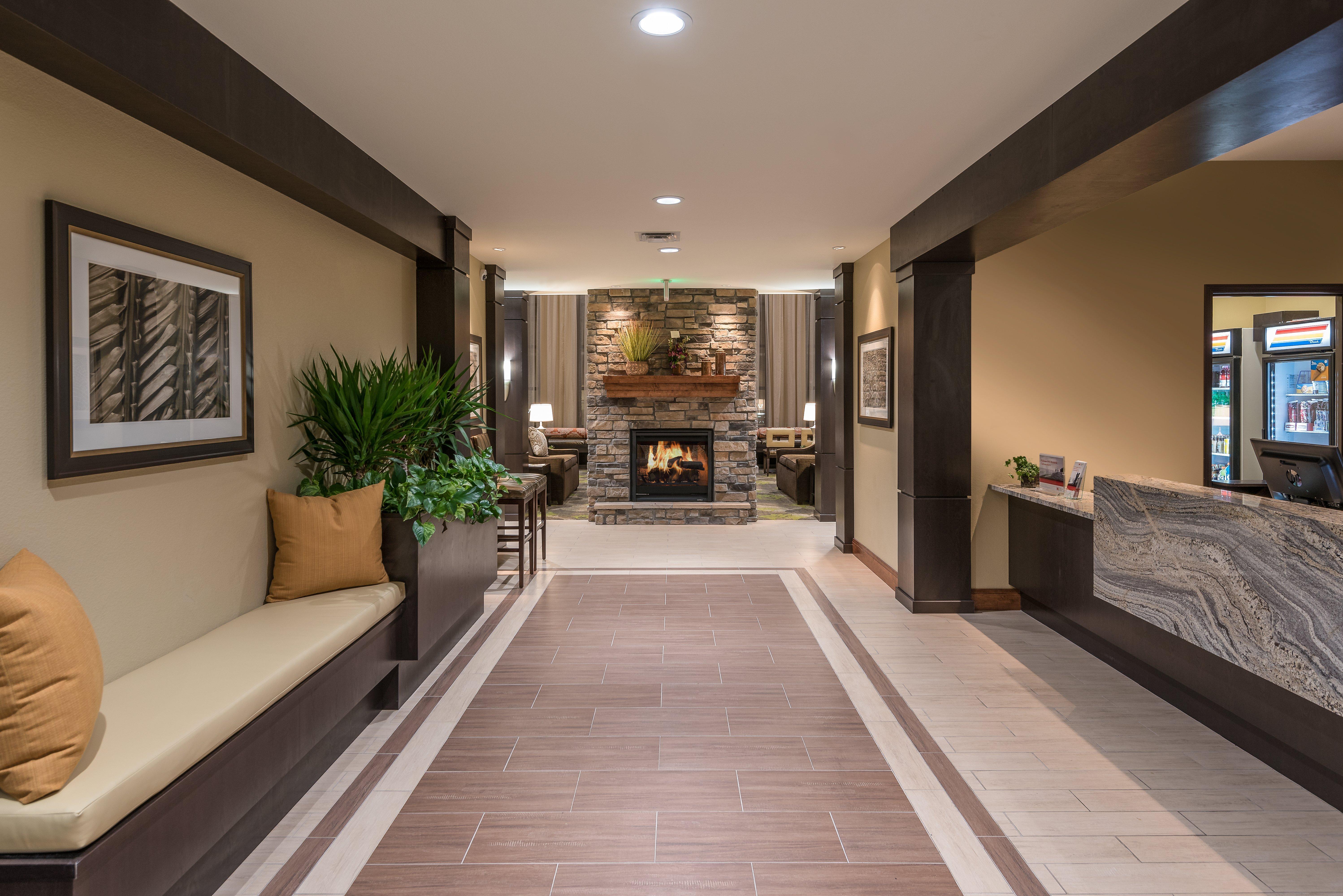Staybridge Suites Eau Claire - Altoona By Ihg Zewnętrze zdjęcie