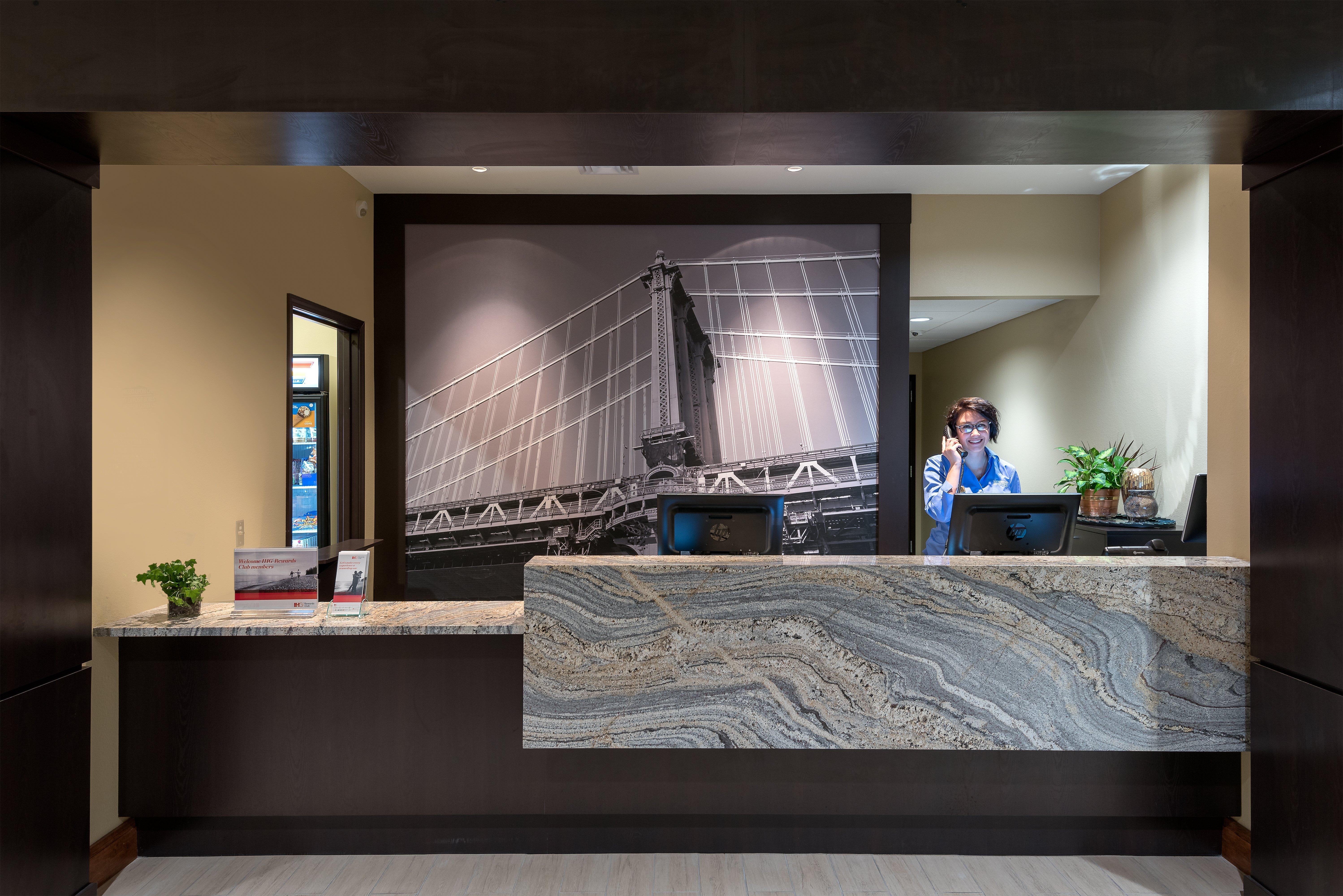 Staybridge Suites Eau Claire - Altoona By Ihg Zewnętrze zdjęcie